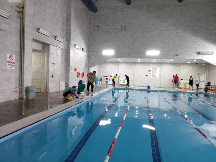 Kayseri Büyükşehir Belediyesi, 10 Ayda 60 Bin Kişiye Yüzme Kursu Verdi