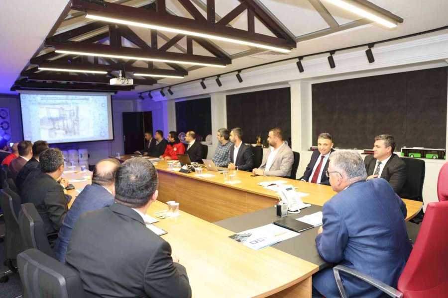 Kayseri Büyükşehir Belediyesi, 10 Ayda 60 Bin Kişiye Yüzme Kursu Verdi