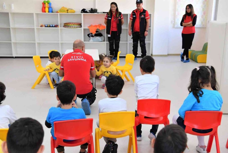 Konyaaltı Kreşlerinde Deprem Tatbikatı