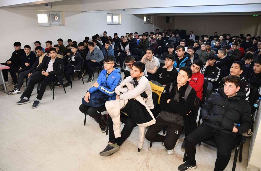 46 Okulda 2 Bin 794 Öğrenciye İklim Değişikliği Ve Enerji Yönetimi Eğitimi