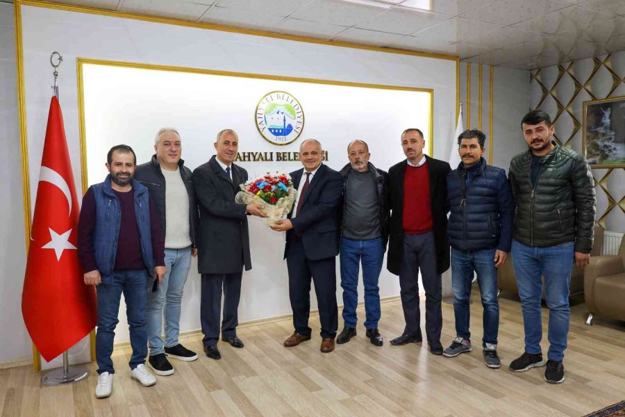 Başkan Öztürk’e Camikebir Mahallesi’nden Teşekkür