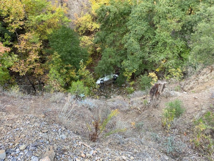 Antalya’da Otomobil Uçuruma Yuvarlandı: 1 Ölü,1 Yaralı