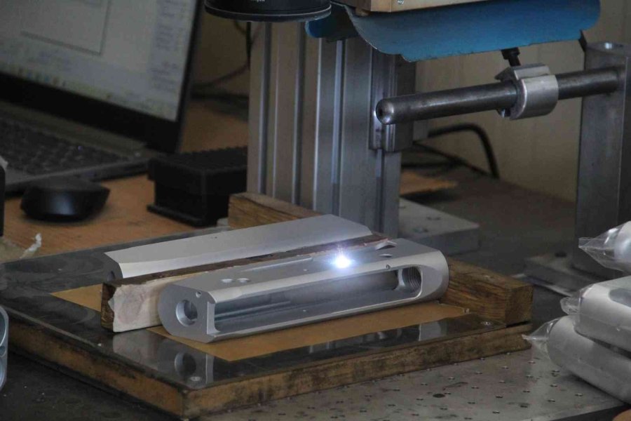 Antalya’dan Dünyaya Tüfek İhraç Ediyor, Talebe Yetişemiyor