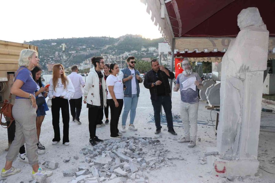 Taş Heykel Sempozyumu Yoğun İlgi Görüyor
