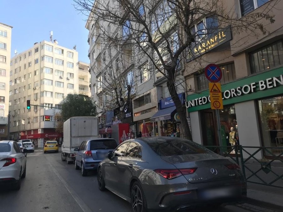 Duyarsız Sürücüler Trafiği Böyle Sıkıştırıyor