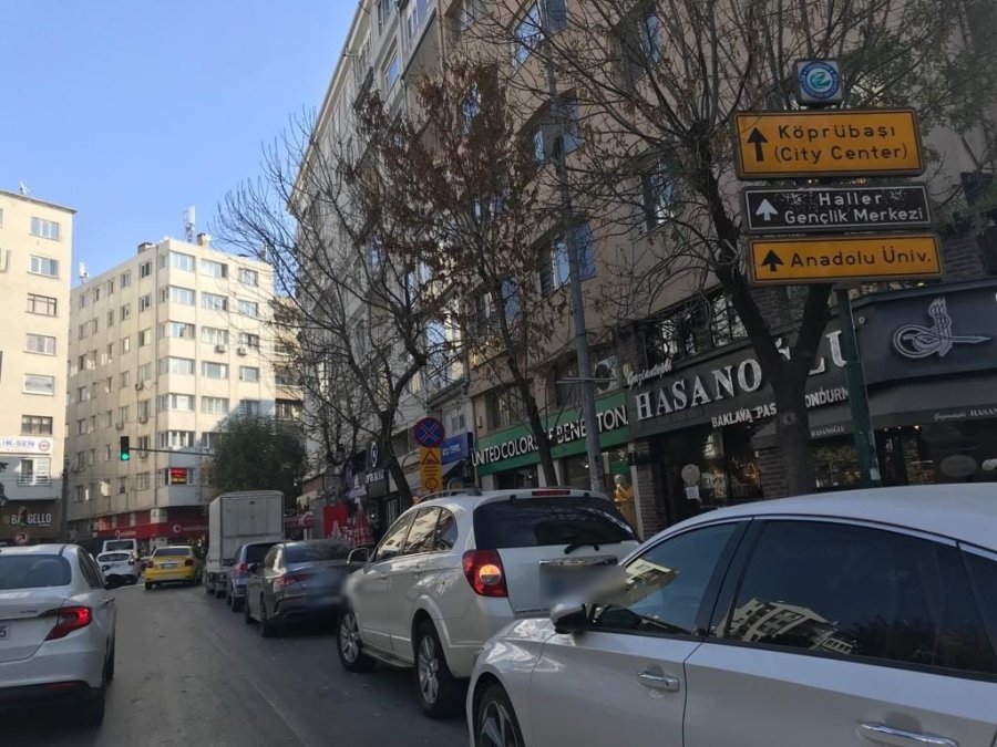 Duyarsız Sürücüler Trafiği Böyle Sıkıştırıyor