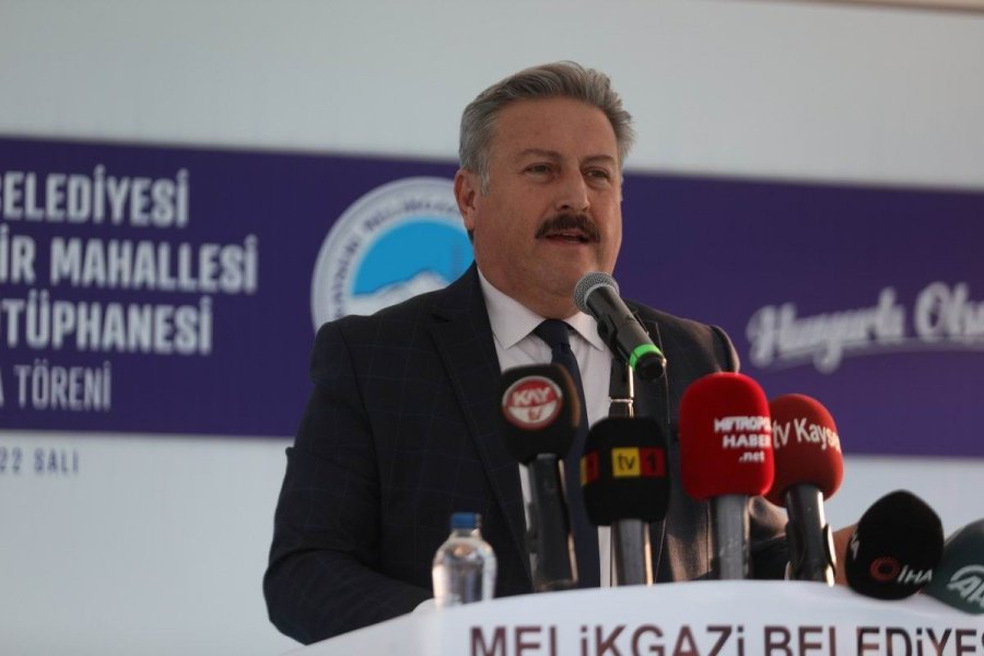 Melikgazi Belediyesi Bir Mahalleye Daha Akıl Küpü Kütüphanesi Kazandırdı