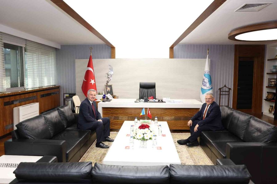 Moldova Ankara Büyükelçisi’nden Başkan Büyükkılıç’a Ziyaret