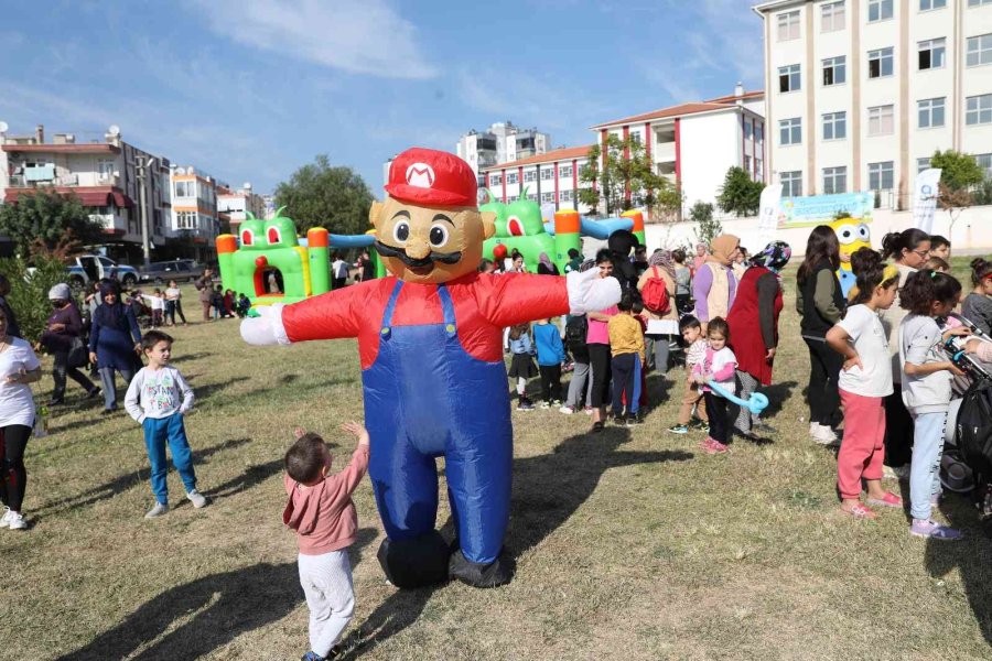 Çocuklar Ara Tatilde Şenlikte Buluştu