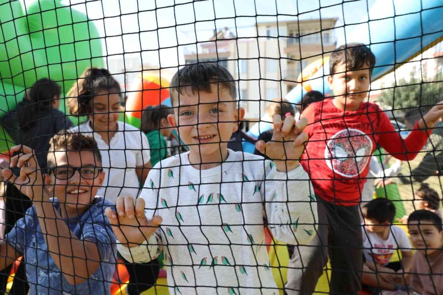 Çocuklar Ara Tatilde Şenlikte Buluştu