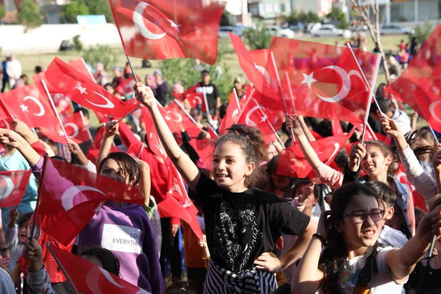 Çocuklar Ara Tatilde Şenlikte Buluştu