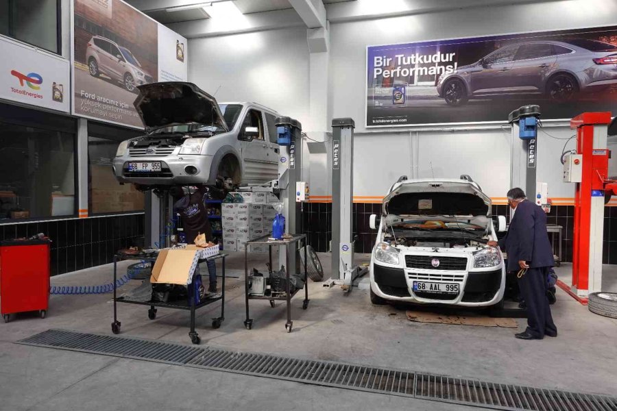 Kışlık Bakımların Başladığı Oto Sanayide Ustalardan Araç Sahiplerine Uyarı
