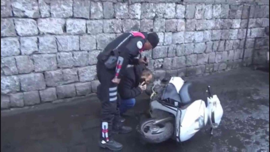 23 Adrese Eş Zamanlı Hırsızlık Operasyonu: 17 Gözaltı