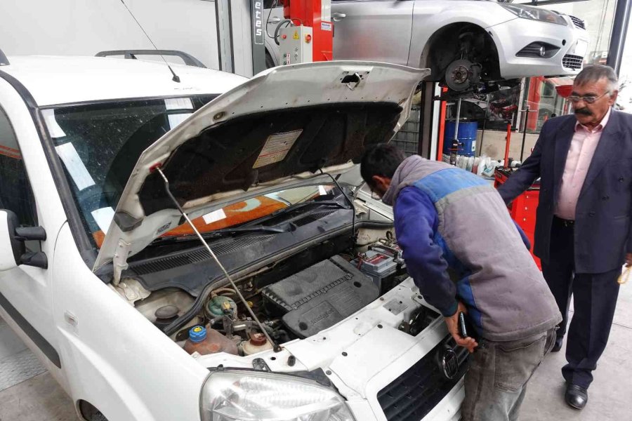 Kışlık Bakımların Başladığı Oto Sanayide Ustalardan Araç Sahiplerine Uyarı