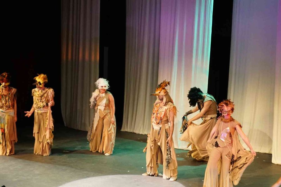 Zümrüdü Anka’ya Çocuklardan Yoğun İlgi