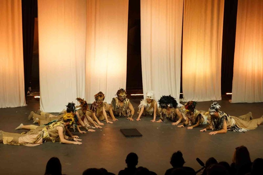 Zümrüdü Anka’ya Çocuklardan Yoğun İlgi