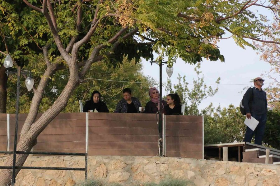 40 Metrelik Falezin Ucunda İntihar Girişimi Film İzler Gibi İzlediler