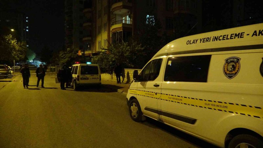 Komşuların Gürültü Kavgasında Kan Aktı: 1’i Ağır 3 Yaralı