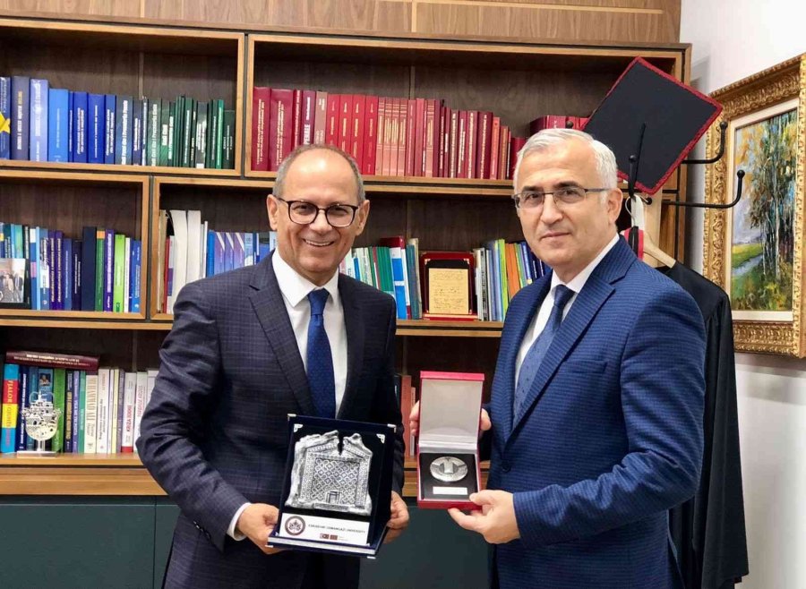 Esogü Heyetinden Arnavutluk’ta Bulunan Üniversitelere Ziyaret