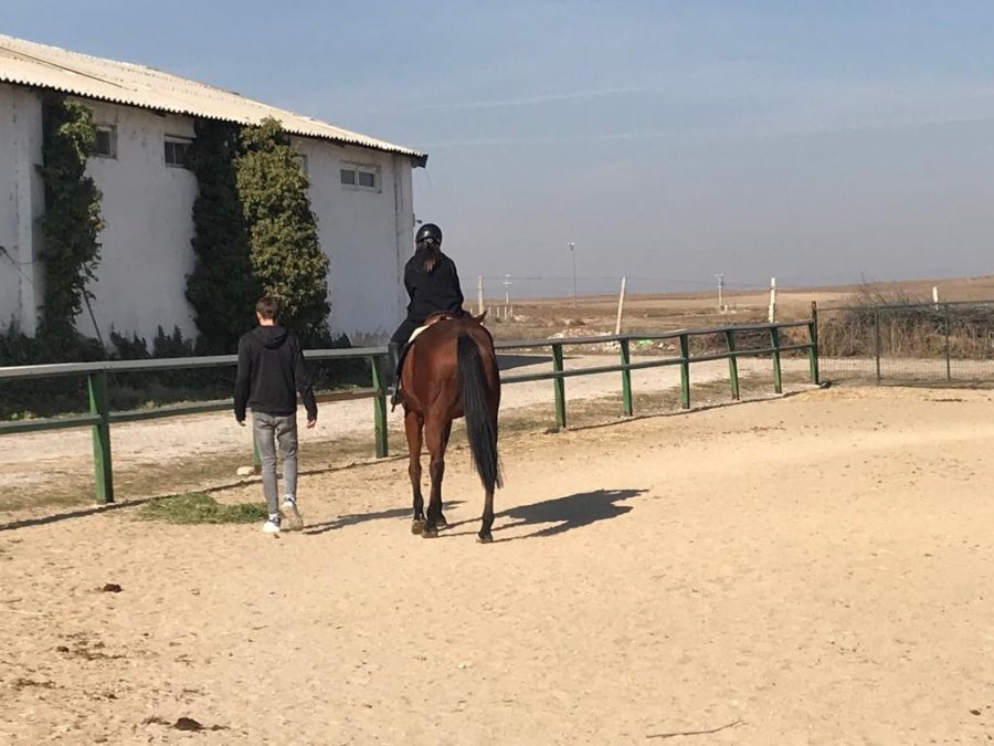 Ara Tatili At Üstünde Geçirdiler