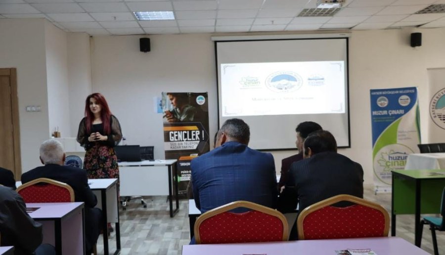 Büyükşehir, 10 Günde 447 Muhtara Eğitim Verdi