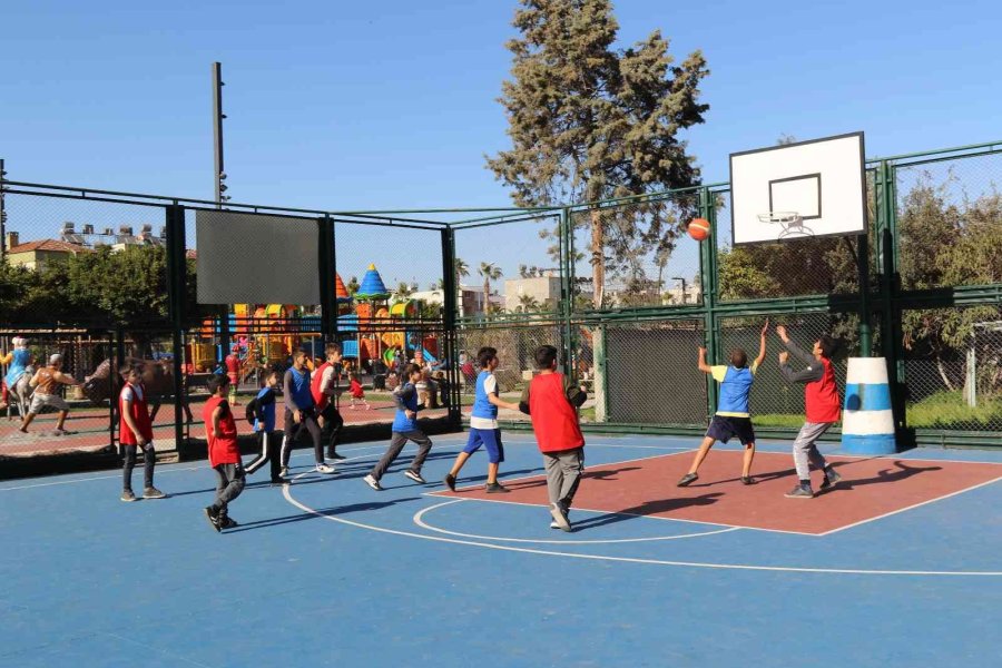 Akdeniz Belediyesi Kış Spor Okulu’nda Antrenmanlar Başladı