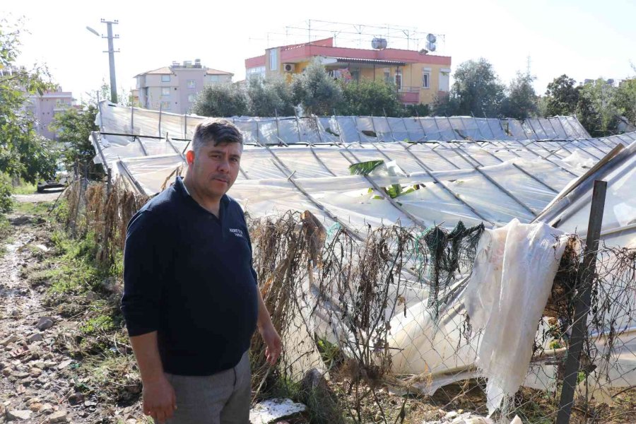 Alanya’da Dolu Yağışı Seralarda Hasara Yol Açtı