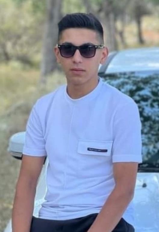 Duvara Çarpan Aracın 21 Yaşındaki Sürücüsü Hayatını Kaybetti