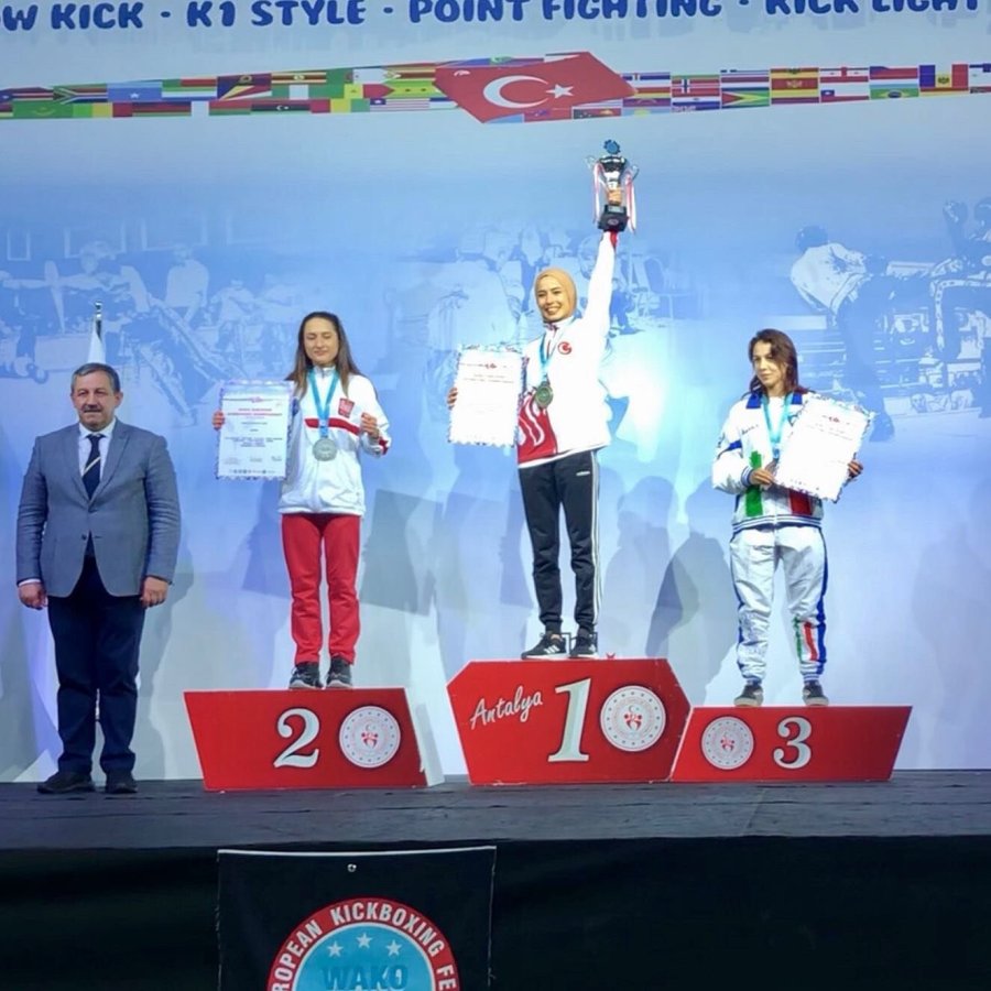 Büyükkılıç’tan Avrupa Şampiyonu Hançer’e Tebrik