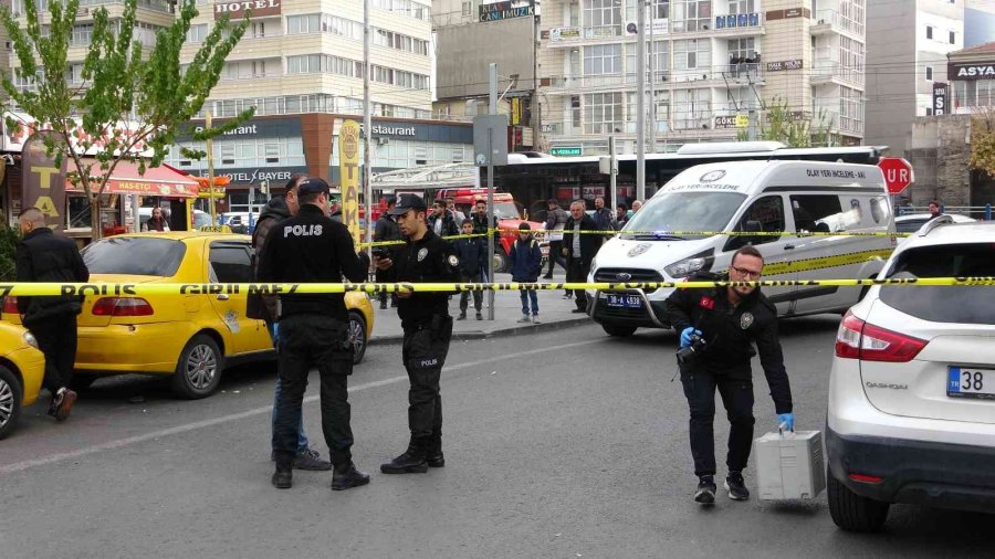 Kavgada Husumetlisi Yerine Babası Ve Kardeşini Vurdu