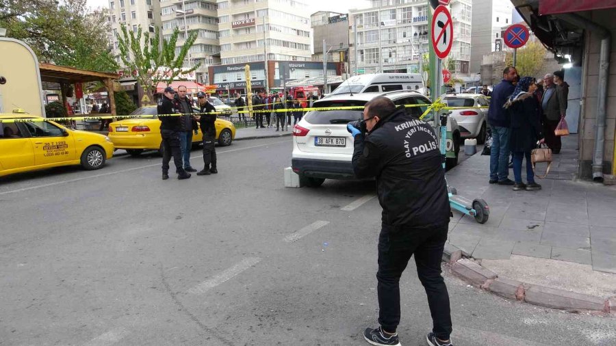 Kavgada Husumetlisi Yerine Babası Ve Kardeşini Vurdu