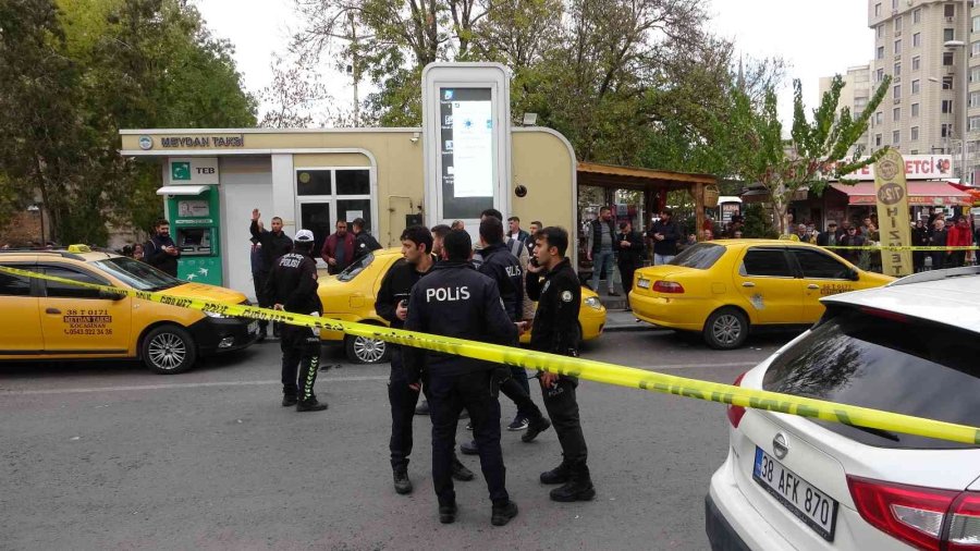 Kavgada Husumetlisi Yerine Babası Ve Kardeşini Vurdu