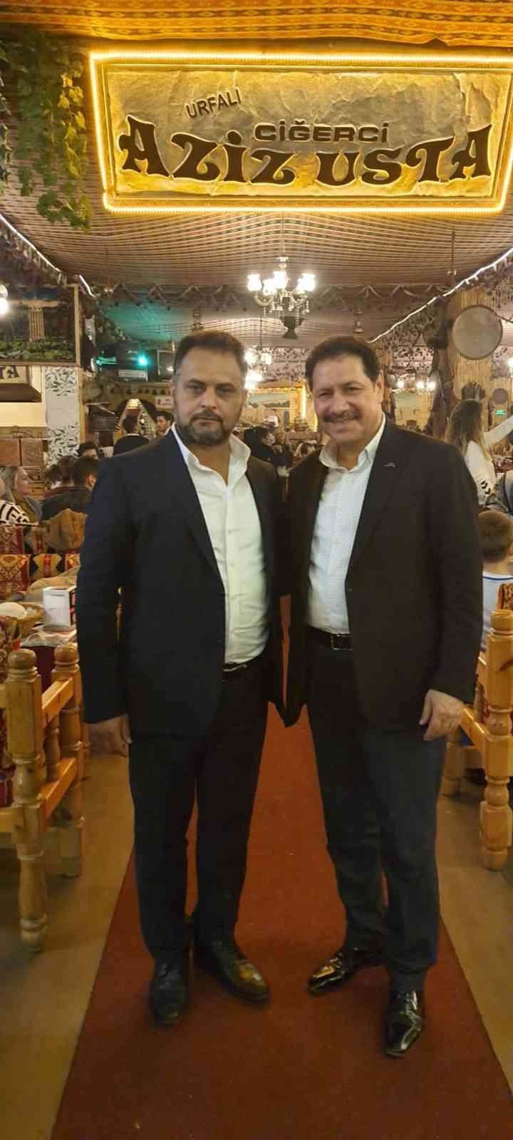 Aşık Maksut Feryadi, Ciğerci Aziz Usta’da Sevenleriyle Buluştu