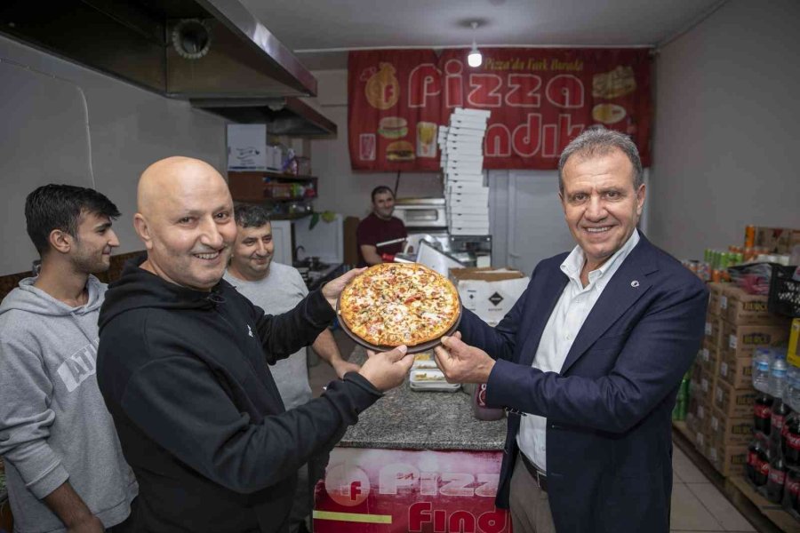 Seçer, Toroslar İlçesinde Esnafla Bir Araya Geldi