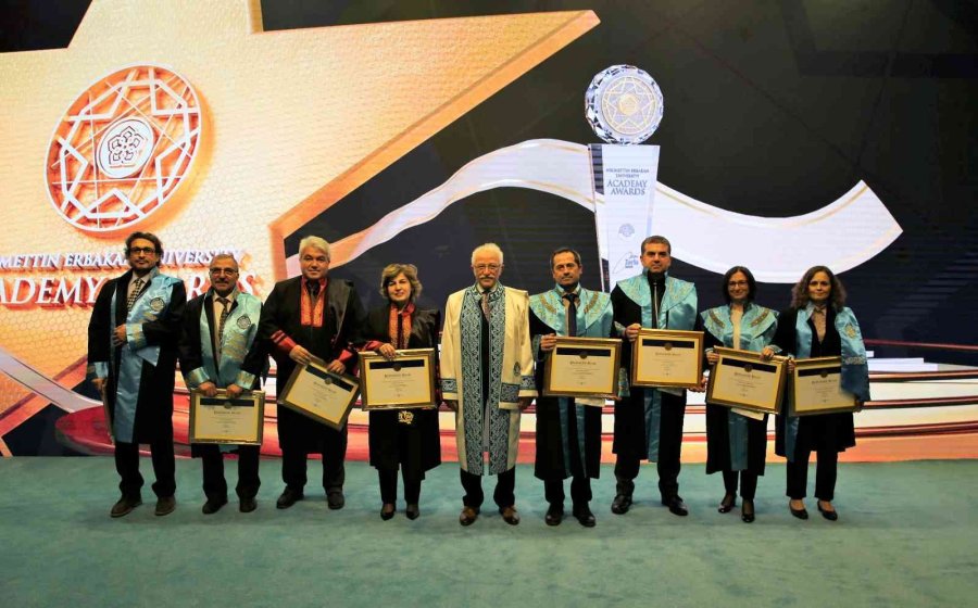 Neü Akademi Ödülleri Sahiplerini Buldu