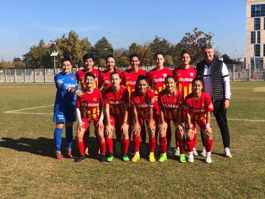 Kadınlar Futbol 1. Lig: Yukatel Kayseri Kadın Fk: 2- Giresun Sanayispor: 0
