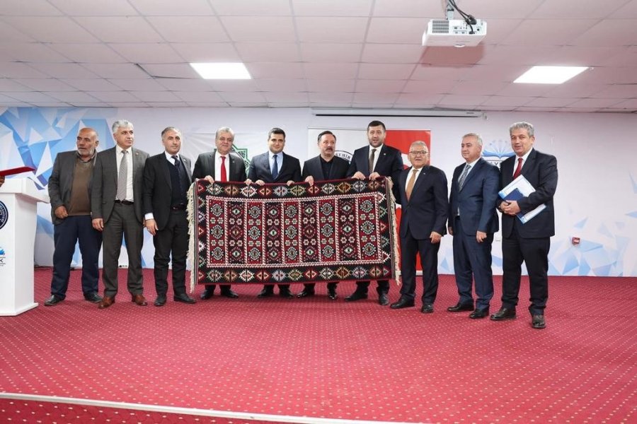 Başkan Büyükkılıç, Sarız’da Muhtarlarla Buluştu