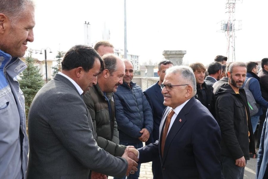 Başkan Büyükkılıç, Sarız’da Muhtarlarla Buluştu