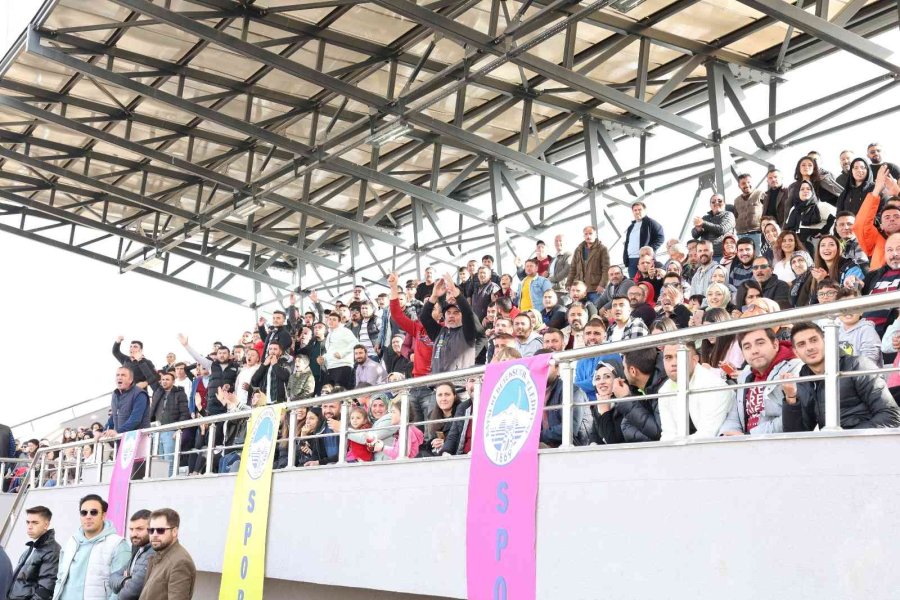 Kayseri, Atlı Cirit Türkiye Şampiyonası’na Ev Sahipliği Yaptı