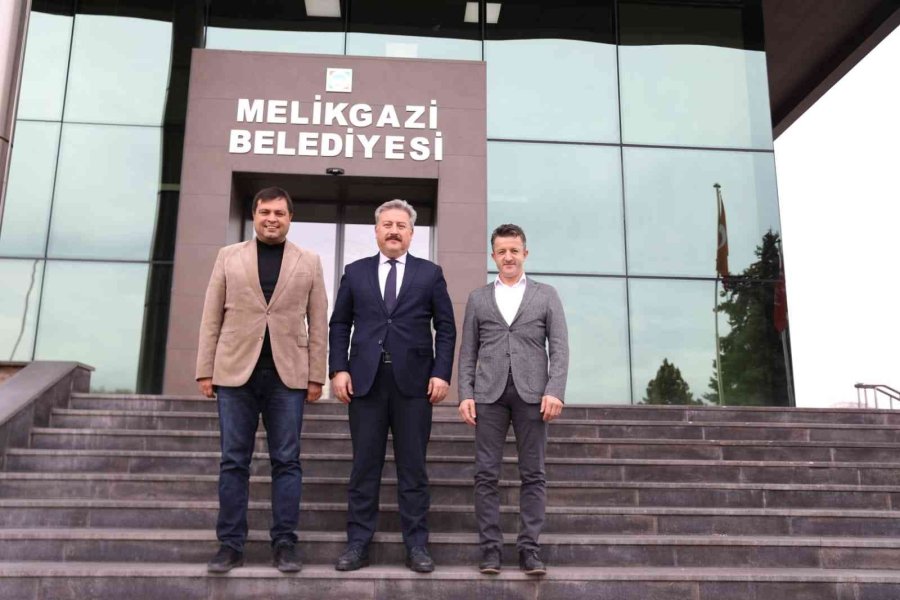 Uşak Belediye Başkanı’ndan Başkan Palancıoğlu’na Ziyaret