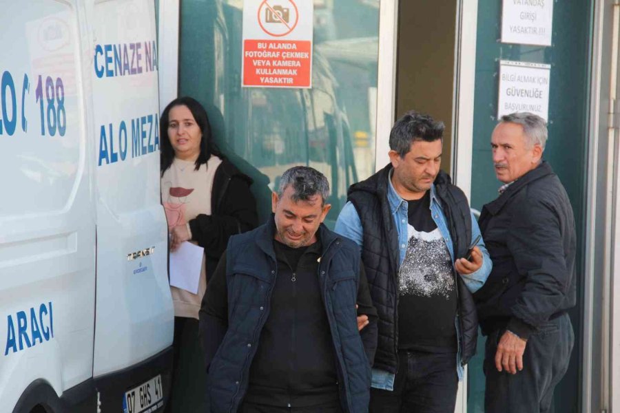 17 Yaşındaki Lise Öğrencisi Şevval, Kalbine Yenik Düştü