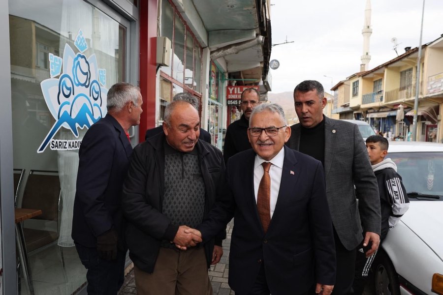 Büyükkılıç, Sarız’da Kadın Kooperatifi’ni Ve Esnafları Ziyaret Etti