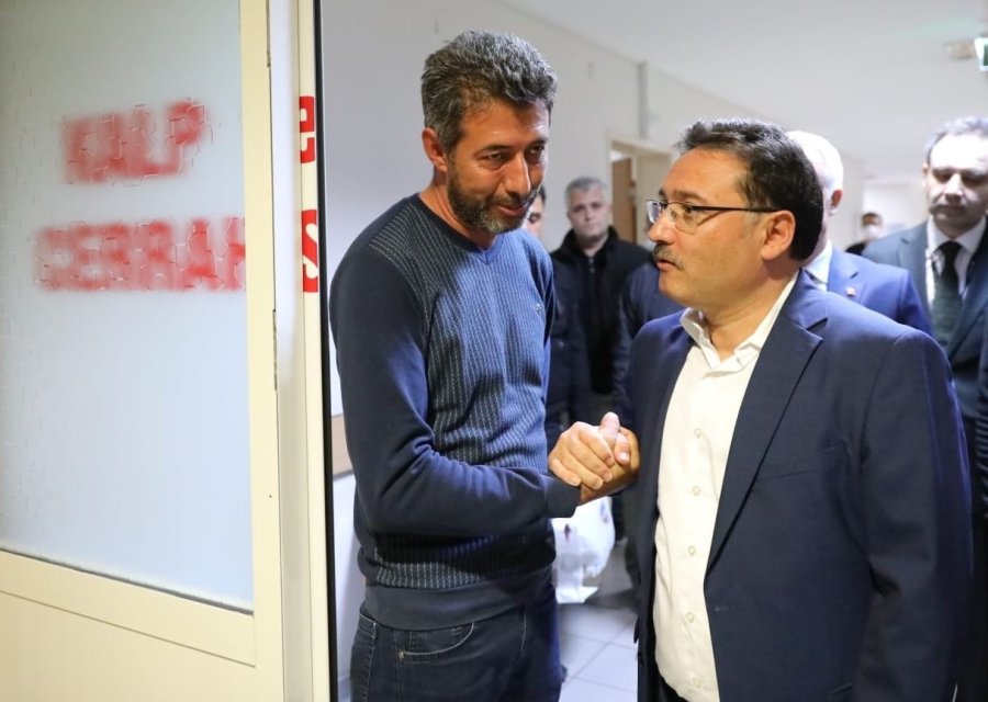 Gittikleri İhbarda Yaralanan Polis Ve Bekçinin Tedavisi Sürüyor