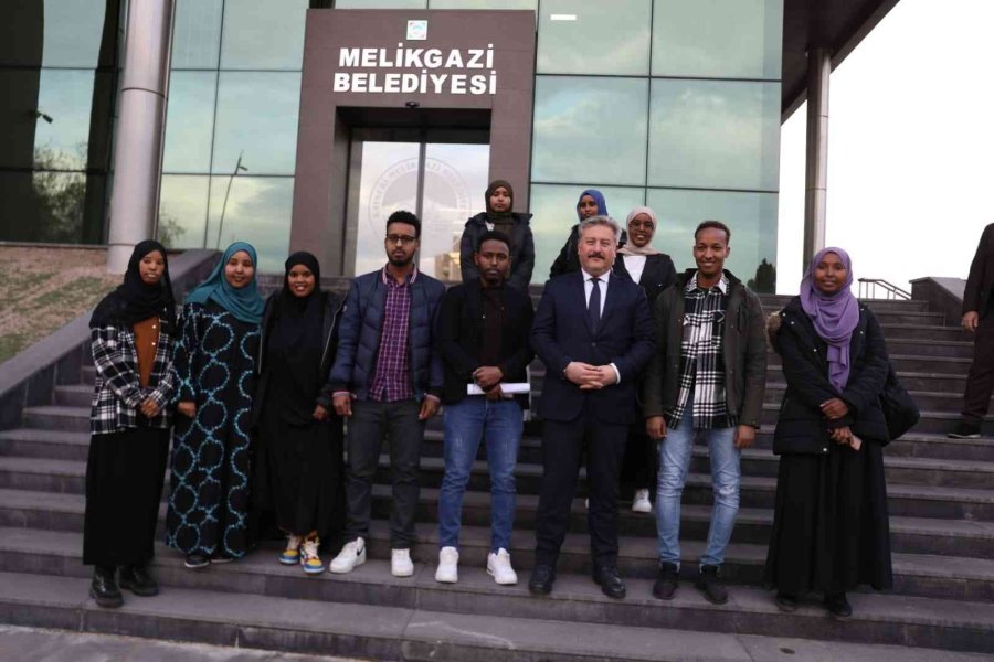Başkan Palancıoğlu, Erasmus Öğrencilerini Ağırladı