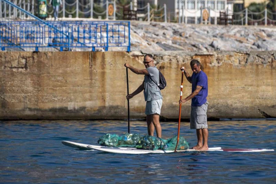 Alanya’da Denizde 19 Dalgıç 38 Kilogram Atık Topladı