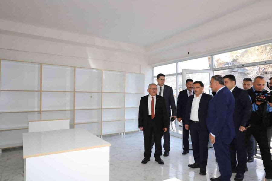 Vali Çiçek’ten Develi Kadın Girişimi Kooperatifi’ne Ziyaret