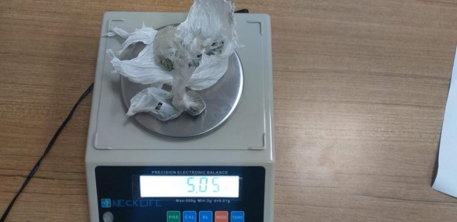 Uyuşturucuyu Aracın Altına Attı, Güven Timleri’nden Kaçamadı