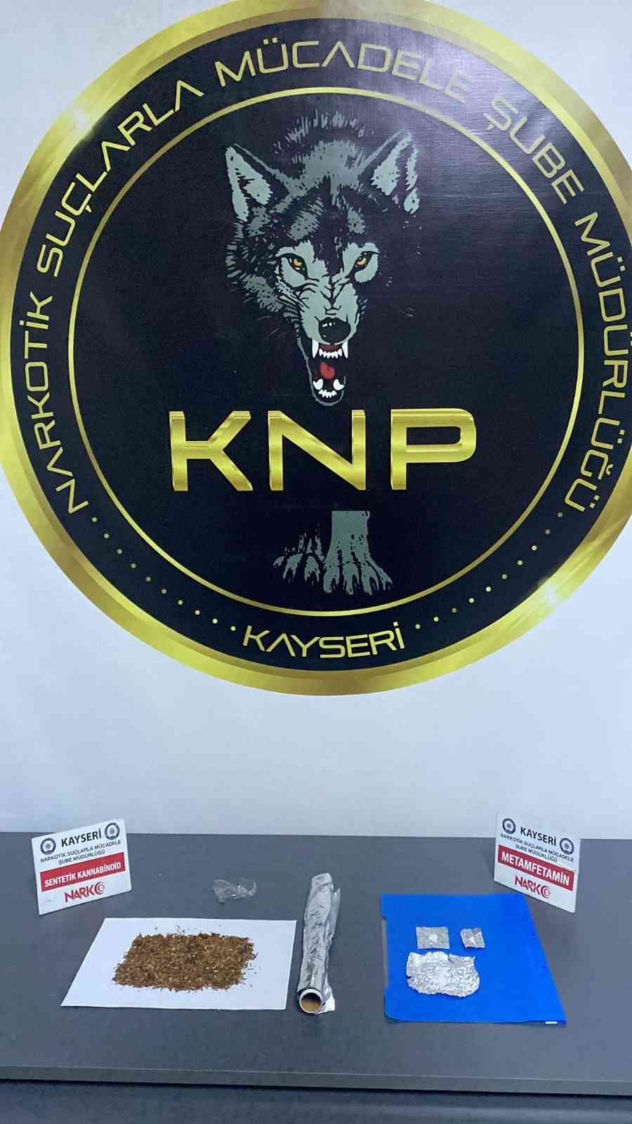 Narkotik Polisi 2 Günde 12 Zehir Tacirini Yakaladı