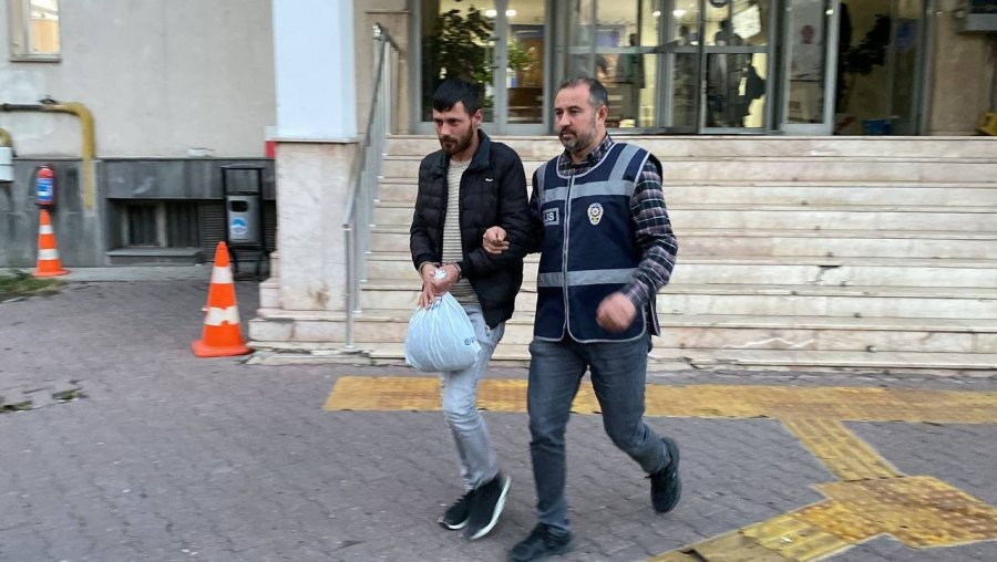 Kayseri’de Aranan Şahıslara Operasyon: 15 Gözaltı