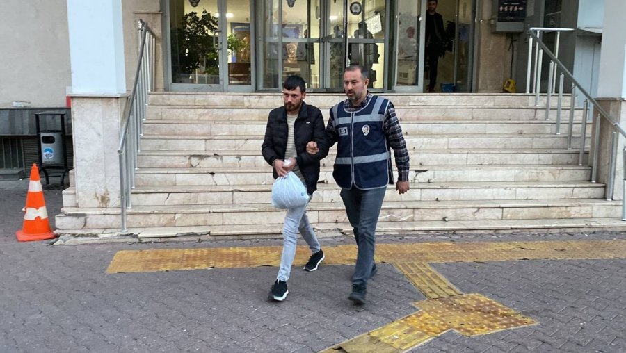 Kayseri’de Aranan Şahıslara Operasyon: 15 Gözaltı